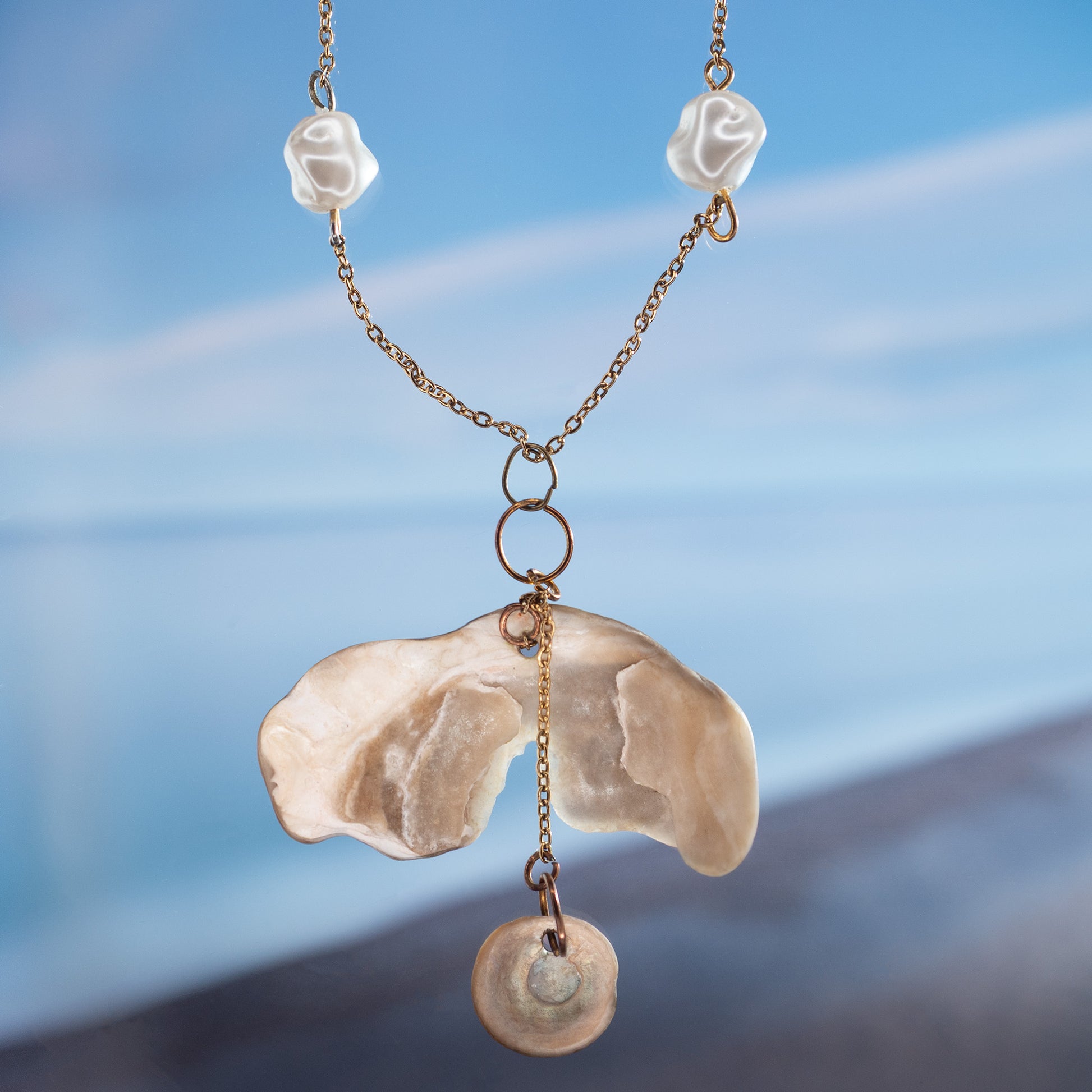 Sea Shell necklace with pearl beads and hypoallergenic chain  